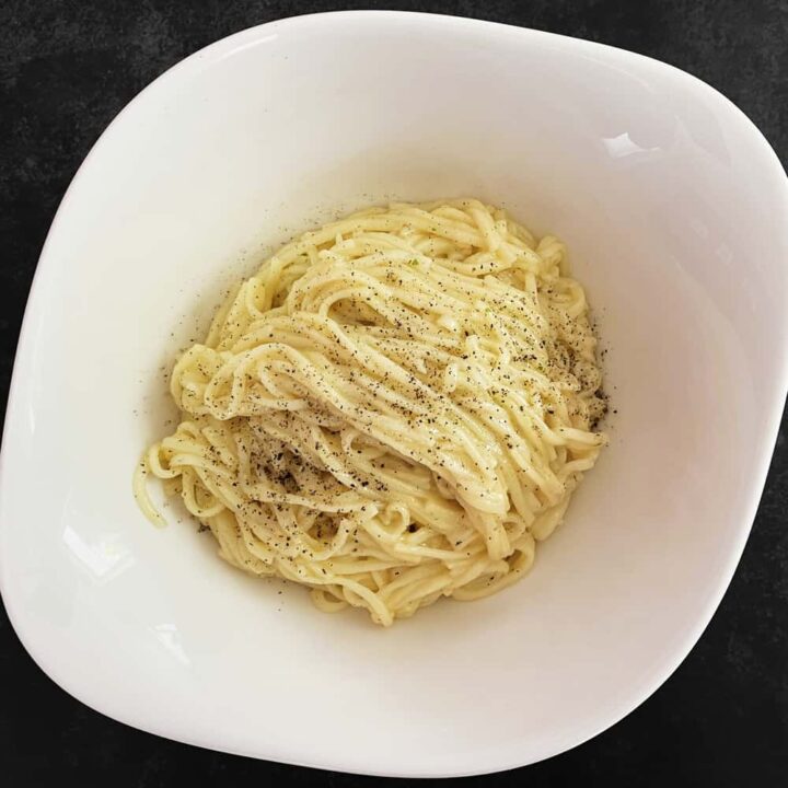 Käse-Pfeffer Spaghetti (Cacio e Pepe)