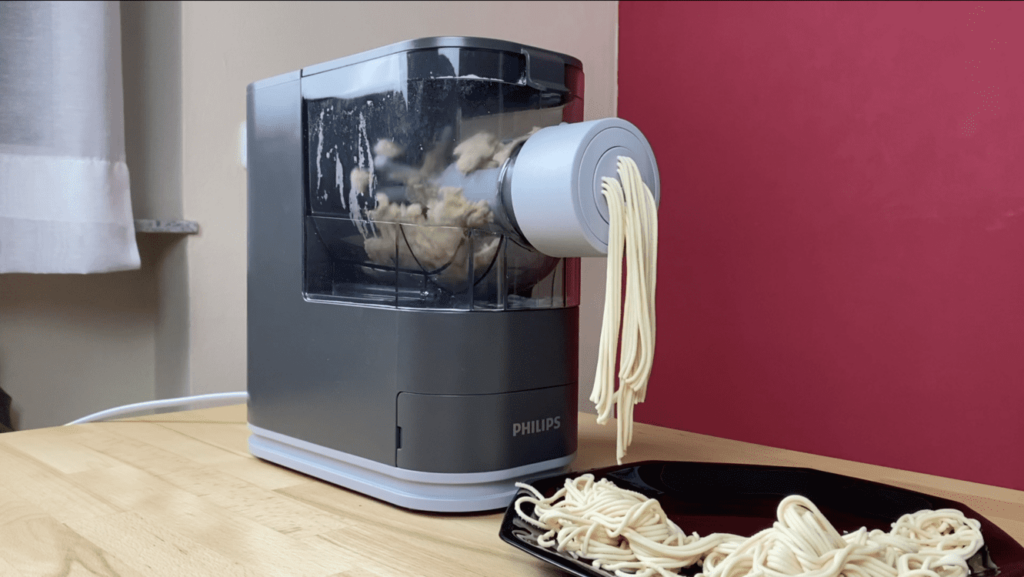 Selbst gemachte Spaghetti mit dem Pastamaker Viva von Philips