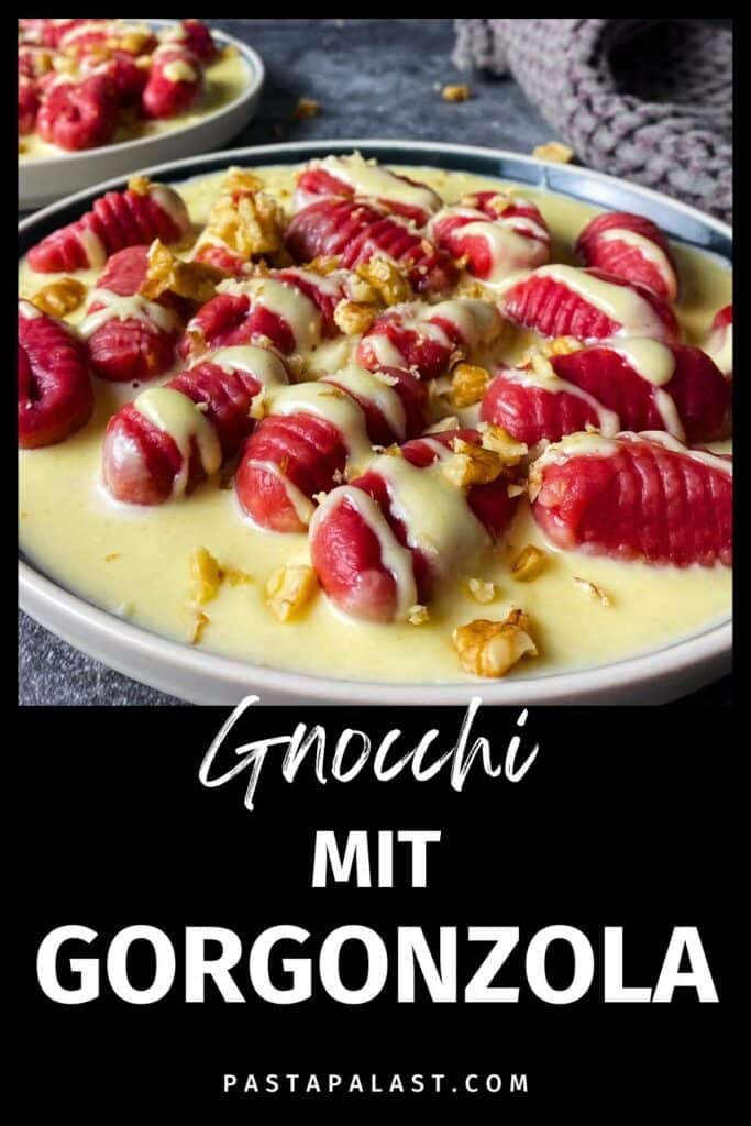 Rote Bete Gnocchi Rezept mit Gorgonzolasoße